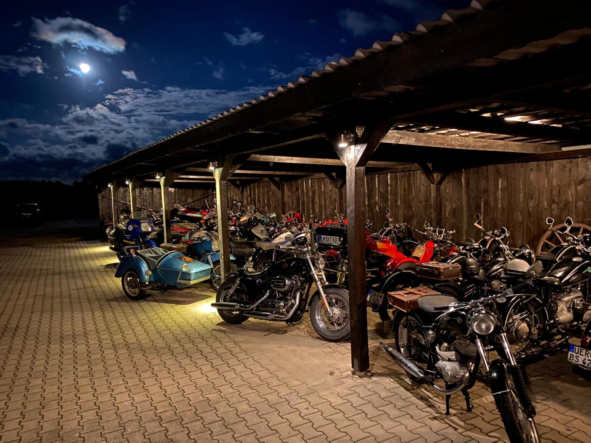 Wolfshotel Am Arendsee アーレンゼー エクステリア 写真
